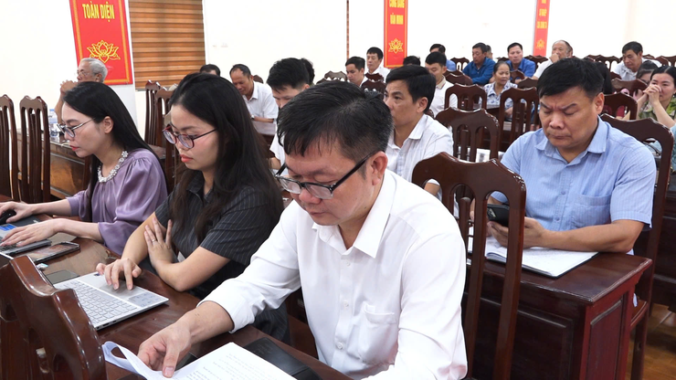 HỘI NGHỊ CÔNG BỐ VÀ TRAO QUYẾT ĐỊNH NGHỈ HƯU TRƯỚC TUỔI, NGHỈ THÔI VIỆC THEO NGHỊ ĐỊNH 178 VÀ NGHỊ ĐỊNH 67 CỦA CHÍNH PHỦ- Ảnh 7.