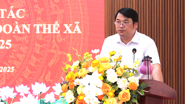 HỘI NGHỊ GIAO BAN CÔNG TÁC ĐẢNG, CHÍNH QUYỀN VÀ ĐOÀN THỂ QUÝ III NĂM 2025- Ảnh 2.