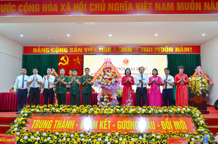 Đại hội Cựu chiến binh phường Tùng Thiện lần thứ VIII: Phát huy truyền thống Bộ đội Cụ Hồ, xây dựng Hội vững mạnh toàn diện- Ảnh 1.