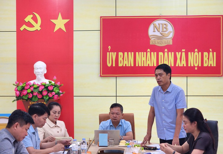 THƯỜNG TRỰC ĐẢNG ỦY XÃ LÀM VIỆC VỚI PHÒNG VĂN HÓA - XÃ HỘI VÀ TRUNG TÂM VH-TT&TT XÃ NỘI BÀI- Ảnh 6.