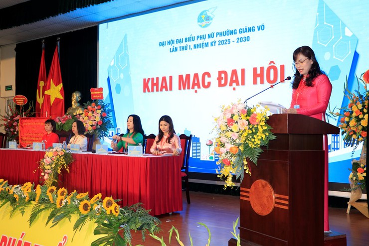 Hội Liên hiệp phụ nữ phường  quyết tâm xây dựng tổ chức Hội thực sự vững mạnh trong nhiệm kỳ mới

- Ảnh 1.