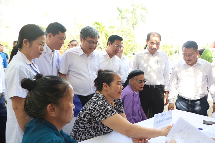 Xã Tiến Thắng: Đẩy mạnh công tác khám sức khỏe toàn dân, lan tỏa tinh thần vì sức khỏe cộng đồng- Ảnh 1.