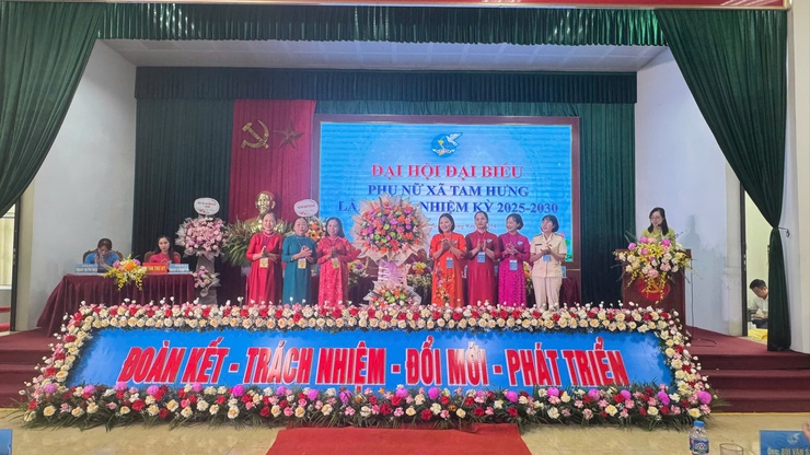 PHÁT HUY TRUYỀN THỐNG BẢN LĨNH, TRÍ TUỆ, KHÁT VỌNG VƯƠN LÊN TRONG KỶ NGUYÊN MỚI- Ảnh 3.