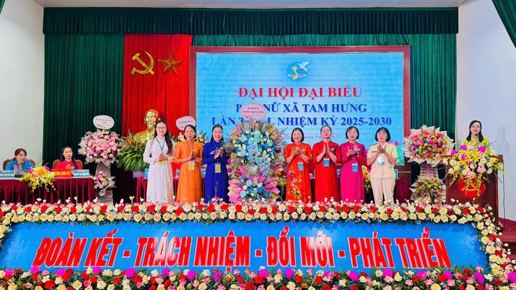 PHÁT HUY TRUYỀN THỐNG BẢN LĨNH, TRÍ TUỆ, KHÁT VỌNG VƯƠN LÊN TRONG KỶ NGUYÊN MỚI- Ảnh 5.