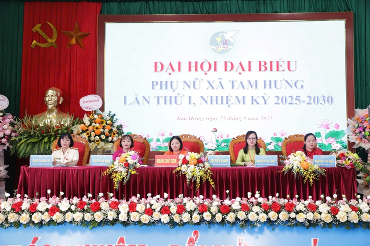 PHÁT HUY TRUYỀN THỐNG BẢN LĨNH, TRÍ TUỆ, KHÁT VỌNG VƯƠN LÊN TRONG KỶ NGUYÊN MỚI- Ảnh 12.