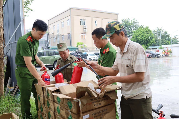 Phường Xuân Đỉnh: tuyên truyền, hướng dẫn kiến thức, kỹ năng về phòng cháy, chữa cháy và cứu nạn, cứu hộ - Ảnh 5.