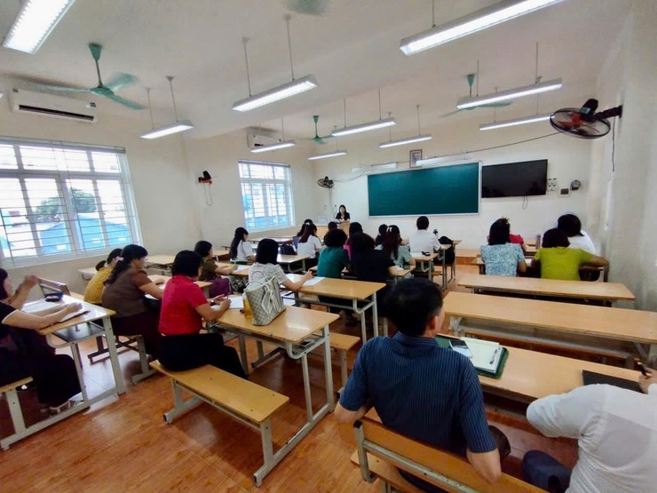 Tam Hưng tổ chức hội nghị tập huấn giáo vụ cấp THCS năm học 2025-2026: Đổi mới từ cơ sở, lan tỏa đến từng lớp học- Ảnh 2.