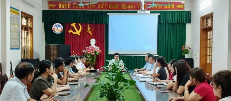 Tam Hưng tổ chức hội nghị tập huấn giáo vụ cấp THCS năm học 2025-2026: Đổi mới từ cơ sở, lan tỏa đến từng lớp học- Ảnh 1.