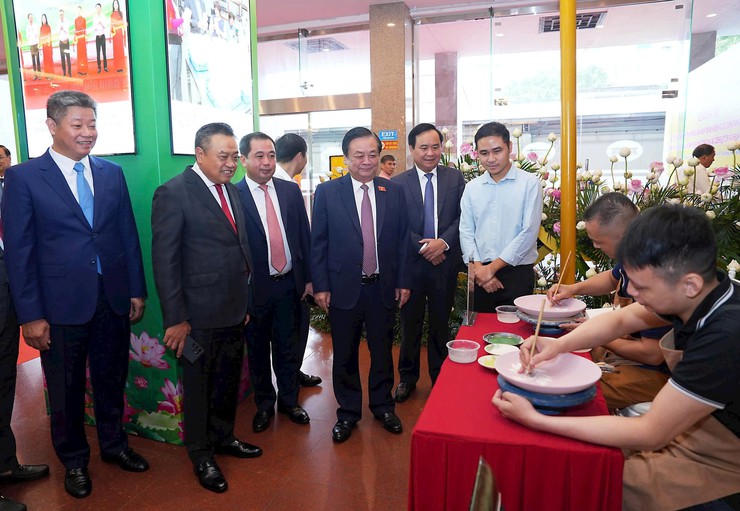 Hà Nội chính thức hoàn thành nhiệm vụ xây dựng Nông thôn mới và vinh dự đón nhận Huân chương Lao động hạng Nhất- Ảnh 2.