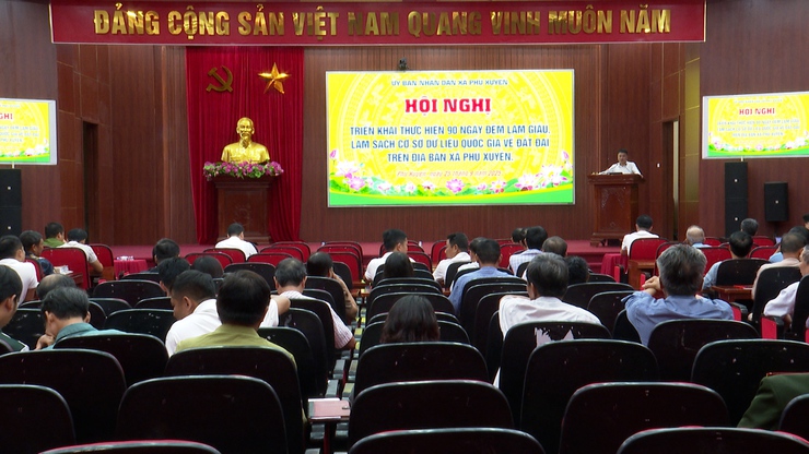 Hội nghị triển khai Chiến dịch làm giàu, làm sạch cơ sở dữ liệu quốc gia về đất đai trên địa bàn xã Phú Xuyên- Ảnh 4.