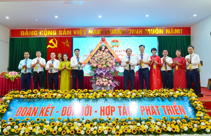 Đại hội Hội Nông dân phường Tùng Thiện lần thứ I: Xây dựng tổ chức hội vững mạnh, nông nghiệp sạch, nông dân số- Ảnh 2.