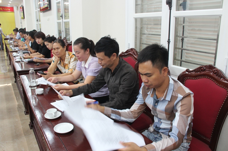Hội nghị tập huấn hướng dẫn cài đặt và nộp thuế qua ứng dụng eTax Mobile trên địa bàn xã Thạch Thất năm 2025- Ảnh 13.