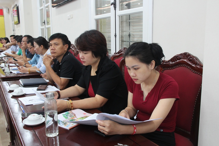 Hội nghị tập huấn hướng dẫn cài đặt và nộp thuế qua ứng dụng eTax Mobile trên địa bàn xã Thạch Thất năm 2025- Ảnh 6.