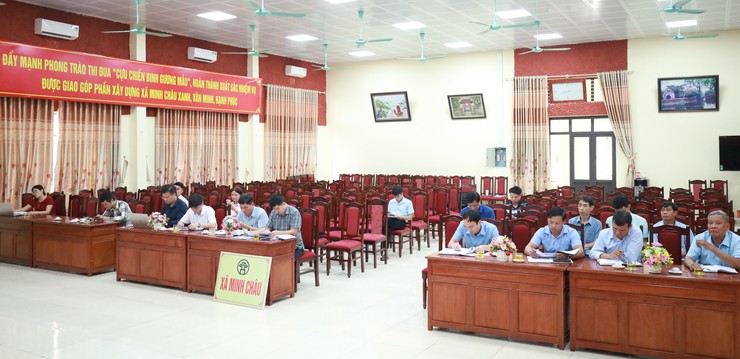 Đoàn đại biểu Quốc hội TP Hà Nội tiếp xúc cử tri tại đơn vị bầu cử số 7- Ảnh 3.