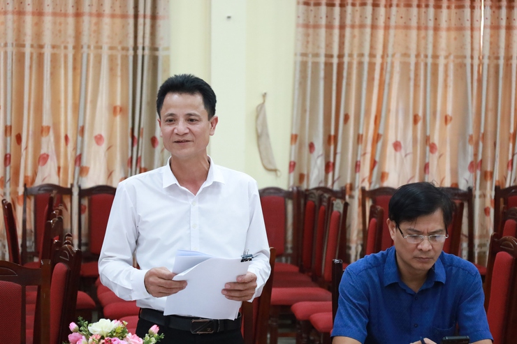 UBND xã Minh Châu tổ chức họp phiên toàn thể đánh giá kết quả triển khai nhiệm vụ phát triển kinh tế - xã hội tháng 9, triển khai nhiệm vụ tháng 10/2025.- Ảnh 2.