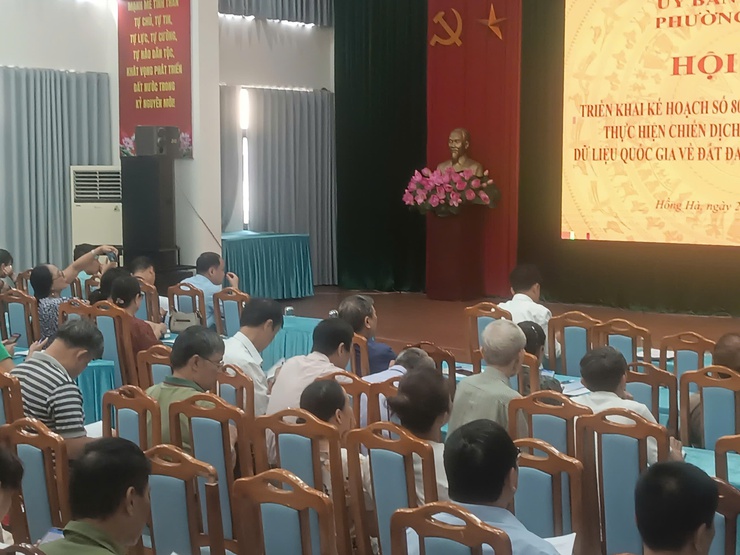 UBND PHƯỜNG HỒNG HÀ TRIỂN KHAI CHIẾN DỊCH 90 NGÀY “LÀM GIÀU — LÀM SẠCH” CƠ SỞ DỮ LIỆU ĐẤT ĐAI- Ảnh 2.