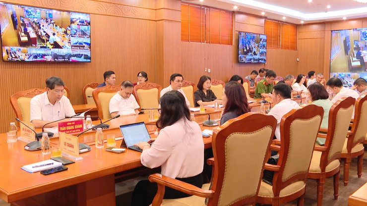 Cử tri xã Thanh Trì, Thanh Oai, Bình Minh kiến nghị về hạ tầng, đất đai, giáo dục với Đoàn đại biểu Quốc hội - TP.Hà Nội.- Ảnh 6.
