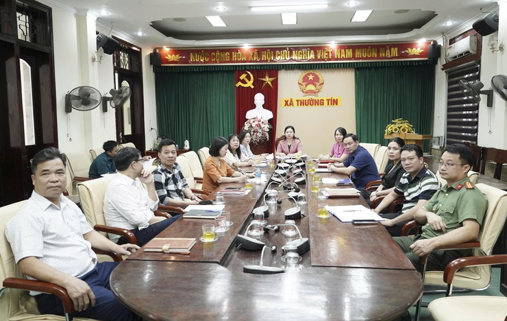 Đại biểu Quốc hội đơn vị bầu cử số 9 tiếp xúc cử tri trước kỳ họp thứ 10.- Ảnh 2.