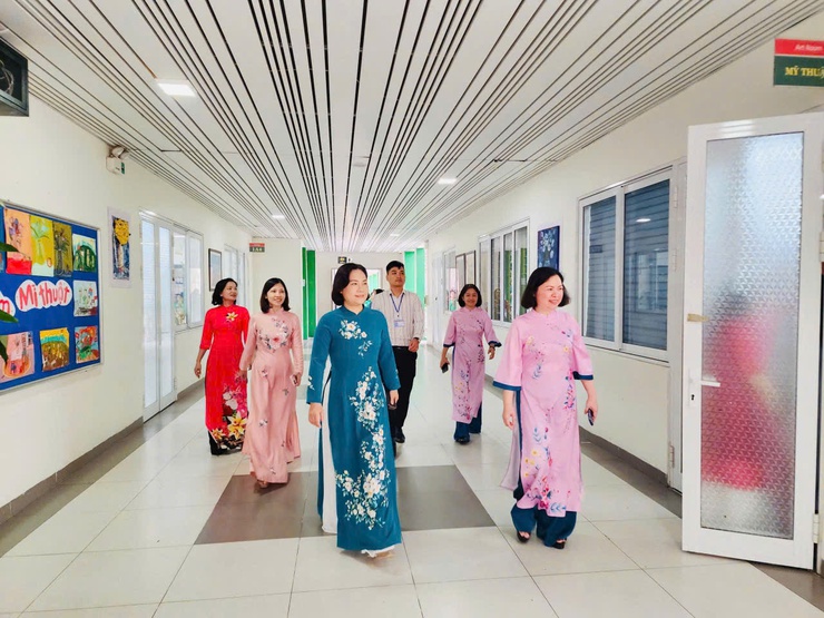 Trường Tiểu học Long Biên ra mắt mô hình “Không gian Văn hóa Dân gian - Gắn kết và Khơi nguồn”- Ảnh 12.