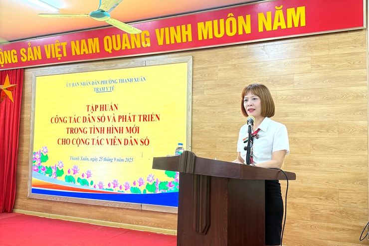 Phường Thanh Xuân chú trọng nâng cao kiến thức, kỹ năng về công tác dân số và phát triển trong tình hình mới cho cộng tác viên dân số năm 2025 - Ảnh 1.
