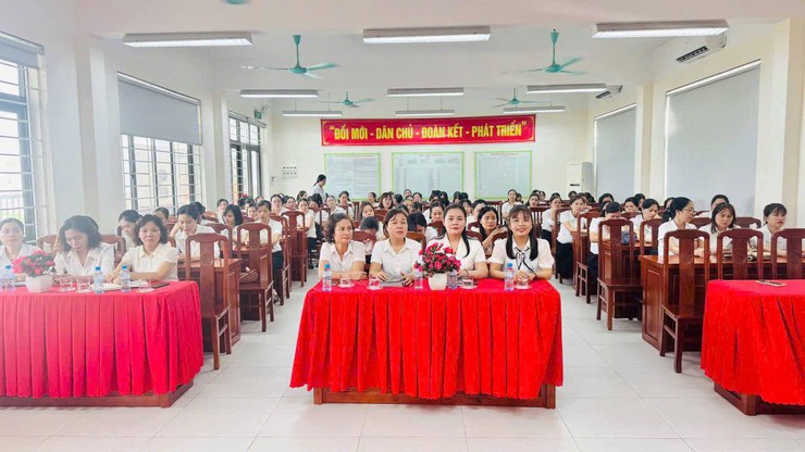 Xã Quốc Oai: Lan tỏa phong trào “Phân loại, xử lý và tái chế rác thải tại nguồn”- Ảnh 1.