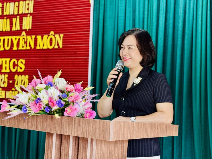 UBND phường Long Biên tổ chức Hội nghị chuyên môn cấp THCS năm học 2025 – 2026- Ảnh 1.