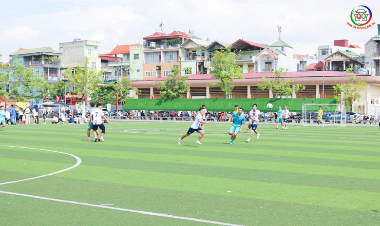 Khởi tranh Giải bóng đá nam Đại hội Thể dục thể thao xã Quốc Oai lần thứ I năm 2025- Ảnh 14.