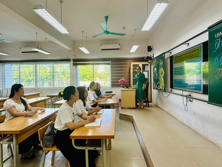UBND phường Long Biên tổ chức Hội nghị chuyên môn cấp THCS năm học 2025 – 2026- Ảnh 14.