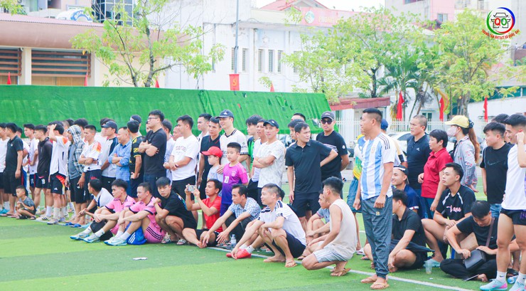 Khởi tranh Giải bóng đá nam Đại hội Thể dục thể thao xã Quốc Oai lần thứ I năm 2025- Ảnh 26.