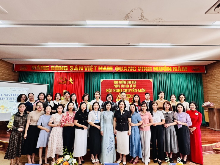UBND phường Long Biên tổ chức Hội nghị chuyên môn cấp THCS năm học 2025 – 2026- Ảnh 2.
