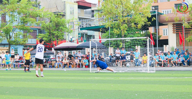 Khởi tranh Giải bóng đá nam Đại hội Thể dục thể thao xã Quốc Oai lần thứ I năm 2025- Ảnh 24.