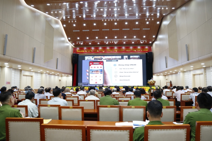 Phường Hà Đông triển khai kế hoạch thực hiện làm giàu, làm sạch cơ sở dữ liệu đất đai trên địa bàn- Ảnh 1.