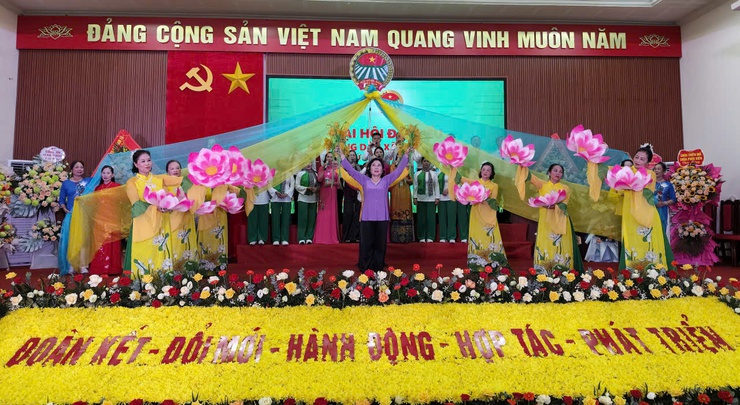 Đồng chí Nguyễn Văn Cường tiếp tục được chỉ định làm Chủ tịch Hội Nông dân xã Đoài Phương lần thứ I, nhiệm kỳ 2025–2030- Ảnh 1.