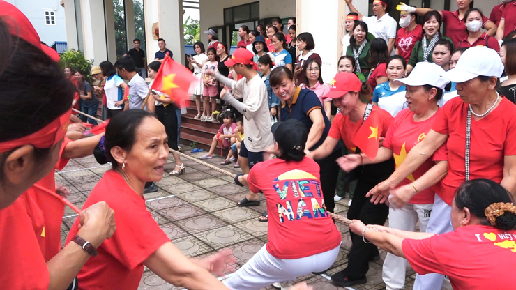 THÀNH CÔNG GIẢI THI ĐẤU CÁC MÔN BÓNG CHUYỀN DA, KÉO CO, DÂN VŨ THỂ THAO - Ảnh 12.