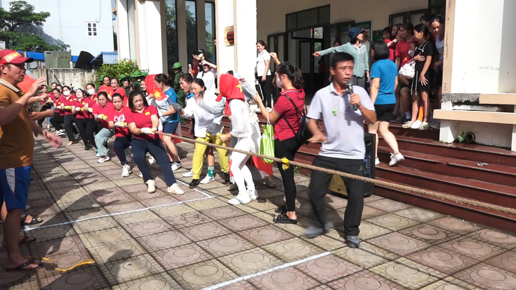 THÀNH CÔNG GIẢI THI ĐẤU CÁC MÔN BÓNG CHUYỀN DA, KÉO CO, DÂN VŨ THỂ THAO - Ảnh 13.