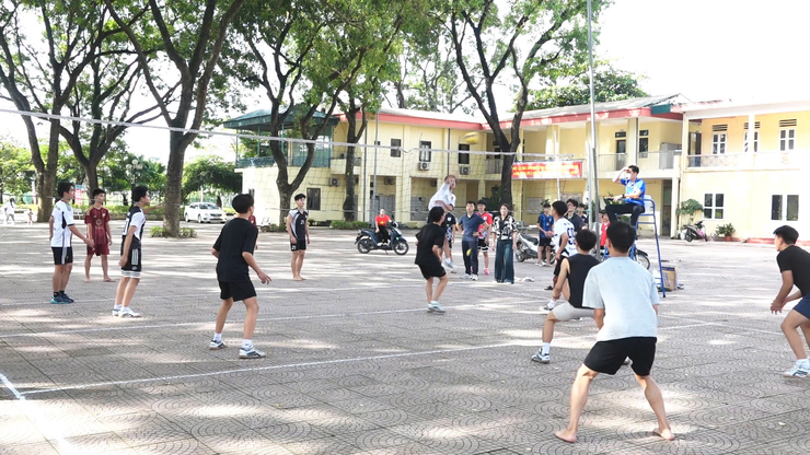 THÀNH CÔNG GIẢI THI ĐẤU CÁC MÔN BÓNG CHUYỀN DA, KÉO CO, DÂN VŨ THỂ THAO - Ảnh 14.