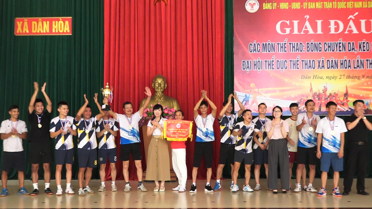 THÀNH CÔNG GIẢI THI ĐẤU CÁC MÔN BÓNG CHUYỀN DA, KÉO CO, DÂN VŨ THỂ THAO - Ảnh 22.