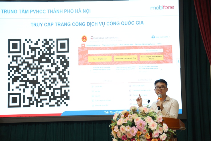 Xã Chương Dương: Hướng dẫn thực hiện dịch vụ công trực tuyến và sử dụng các công cụ AI, tiện ích công nghệ số.- Ảnh 3.