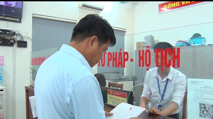 Quang Minh quyết liệt đơn giản hóa thủ tục hành chính: Vì sự hài lòng của người dân và doanh nghiệp- Ảnh 1.