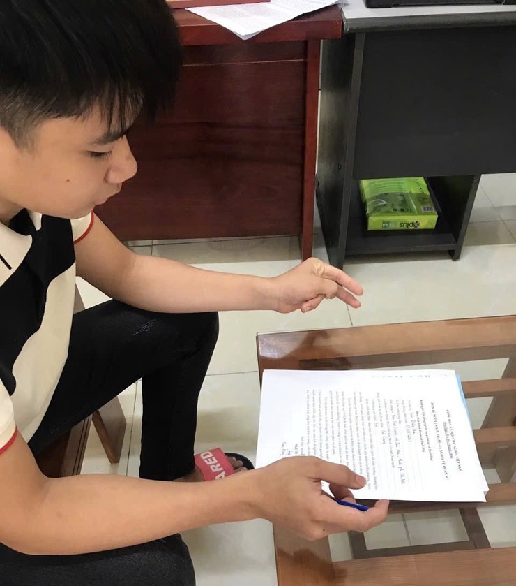 Thanh niên viết đơn tình nguyện lên đường nhập ngũ dù đủ điểm vào đại học- Ảnh 2.