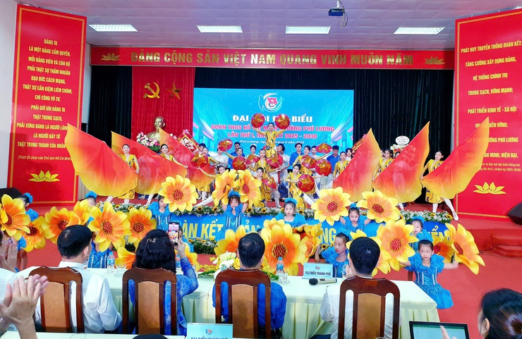 Đại hội đại biểu Đoàn TNCS Hồ Chí Minh phường Phú Lương lần thứ I: Tiên phong chuyển đổi số, khát vọng cống hiến- Ảnh 3.