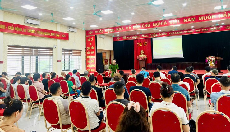 Giúp chủ cơ sở nâng cao nhận thức và tiên phong, chủ động trong công tác PCCC- Ảnh 1.