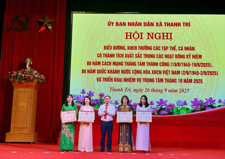 Xã Thanh Trì: Biểu dương, khen thưởng các tập thể, cá nhân tiêu biểu đợt thi đua chào mừng kỷ niệm 80 năm Cách mạng Tháng Tám và Quốc khánh 2/9- Ảnh 6.