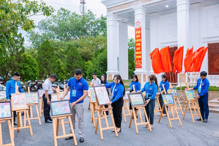 Phiên làm việc thứ nhất Đại hội đại biểu Đoàn TNCS Hồ Chí Minh xã Thanh Oai lần thứ I, nhiệm kỳ 2025-2030- Ảnh 1.