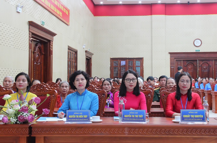 Chúc mừng Đại hội đại biểu Phụ nữ xã Thạch Thất lần thứ I, nhiệm kỳ 2025-2030 thành công tốt đẹp.- Ảnh 7.