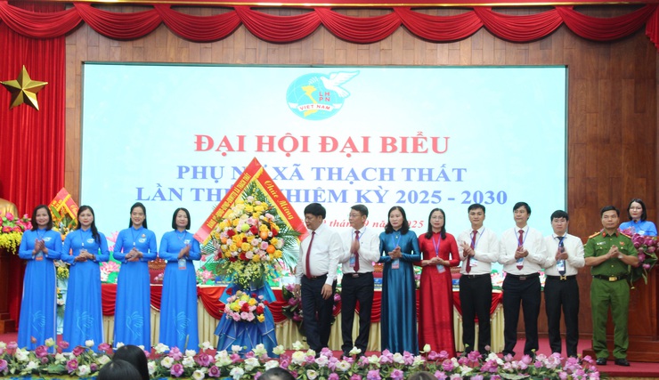 Chúc mừng Đại hội đại biểu Phụ nữ xã Thạch Thất lần thứ I, nhiệm kỳ 2025-2030 thành công tốt đẹp.- Ảnh 2.