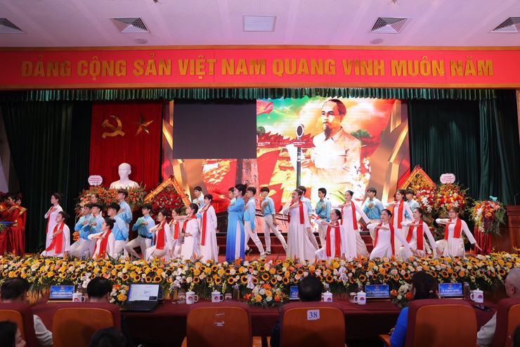 Đại hội Đại biểu Đoàn TNCS Hồ Chí Minh phường Việt Hưng lần thứ I, nhiệm kỳ 2025-2030 thành công tốt đẹp- Ảnh 16.