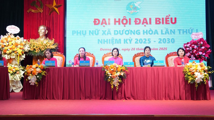 Phụ nữ xã Dương Hoà phát huy tính tự chủ, tinh thần đổi mới, sáng tạo và khát vọng vươn lên trong nhiệm kỳ 2025-2030- Ảnh 10.