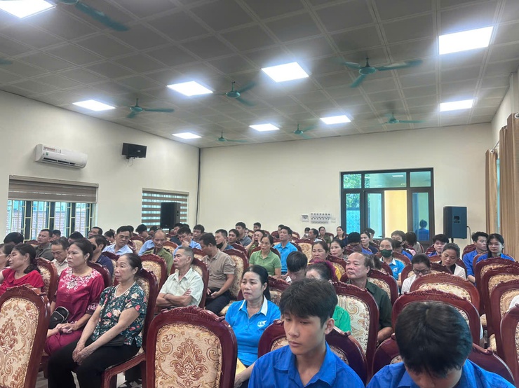 Xã Thư Lâm tổ chức tập huấn kiến thức, kỹ năng số cho Tổ Chuyển đổi số cộng đồng - Ảnh 2.