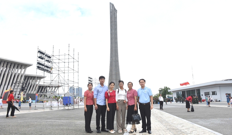 CHI BỘ THÔN KHẢ LẠC TỔ CHỨC HOẠT ĐỘNG THỰC TẾ “TỰ HÀO KHU CHÁY ANH HÙNG- VỮNG BƯỚC TƯƠNG LAI”.- Ảnh 9.